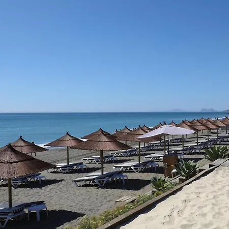 Theedgebythesea Oyster Estepona